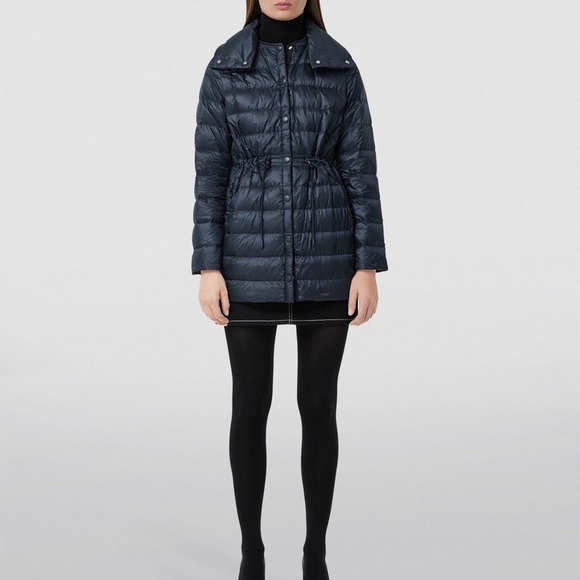 BURBERRY Detachable Collar Puffer Quilted Down Jacket - Picture 5 of 17